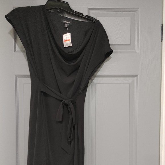 Le chateau new with tags cowl neck dress - Picture 1 of 3